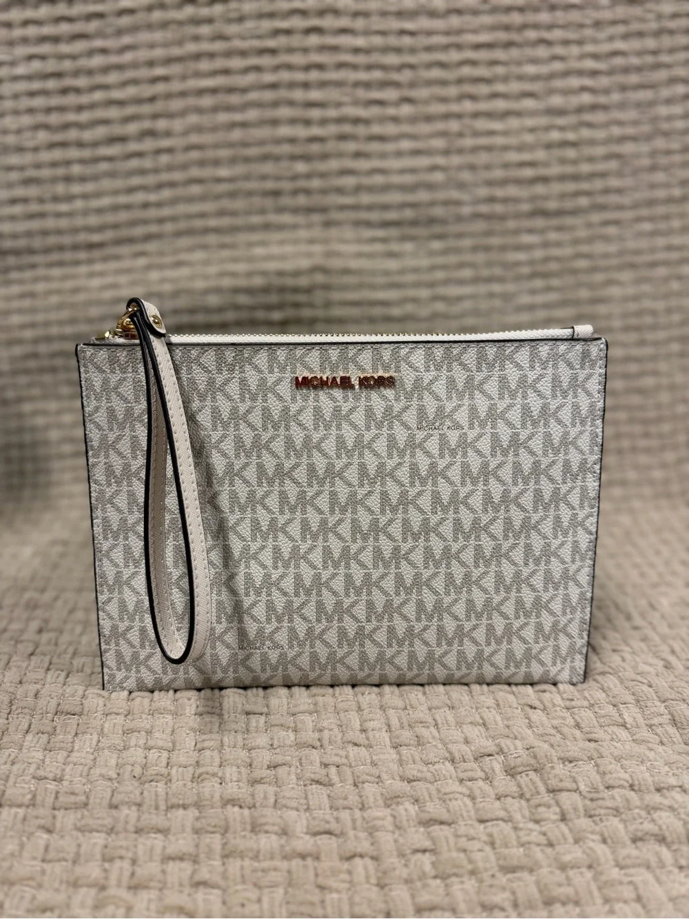 Michael Kors Signature Gray & White Wristlet Clutch